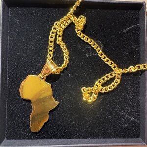 Africa Pendant Necklace (1)